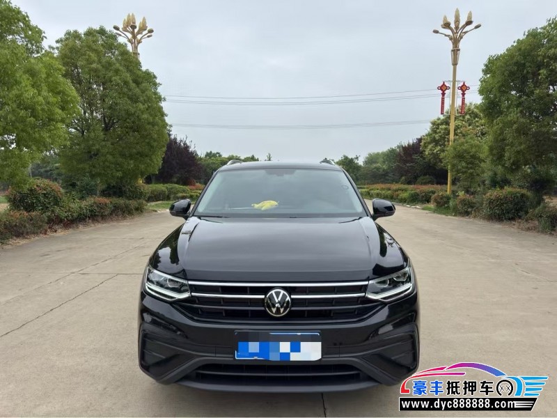 抵押车出售24年大众途观L轿车