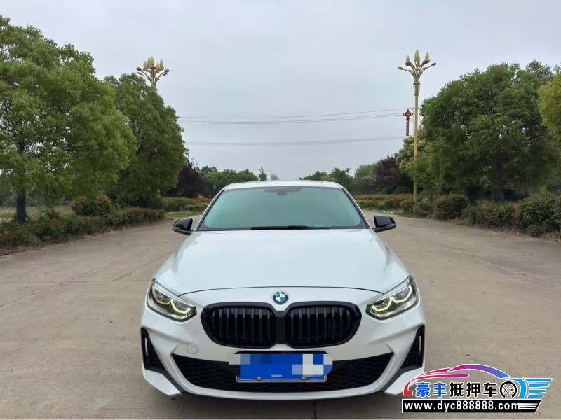 21年宝马1系轿车抵押车出售