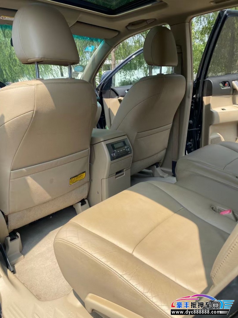 12年丰田汉兰达轿车抵押车出售