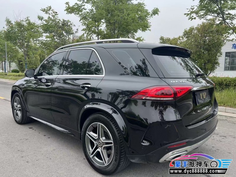 19年奔驰GLE轿车抵押车出售