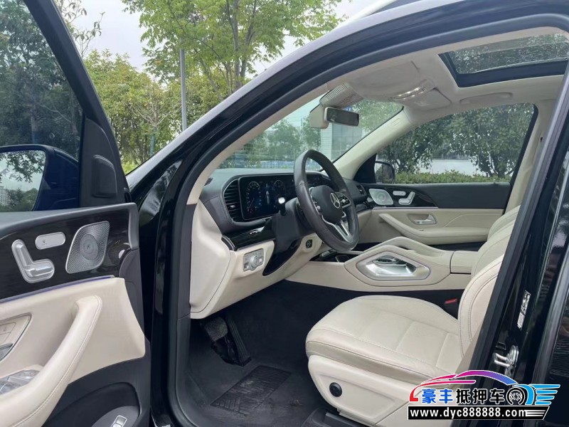 19年奔驰GLE轿车抵押车出售