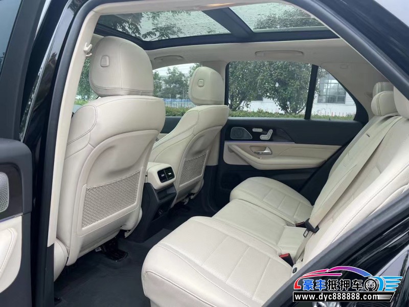 19年奔驰GLE轿车抵押车出售