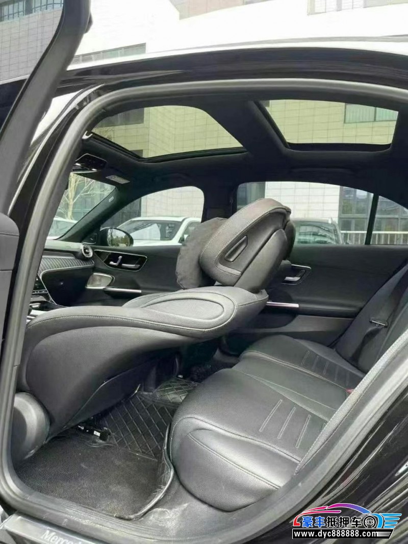 24年奔驰C轿车抵押车出售