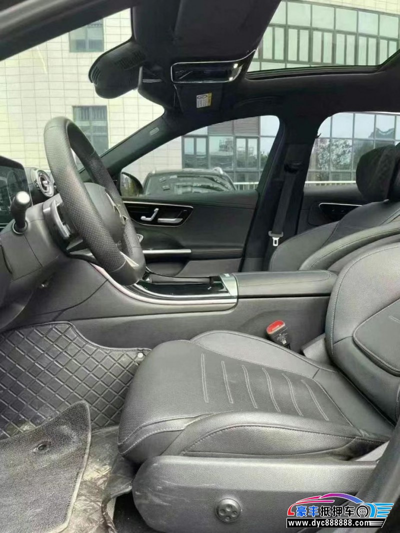 24年奔驰C轿车抵押车出售