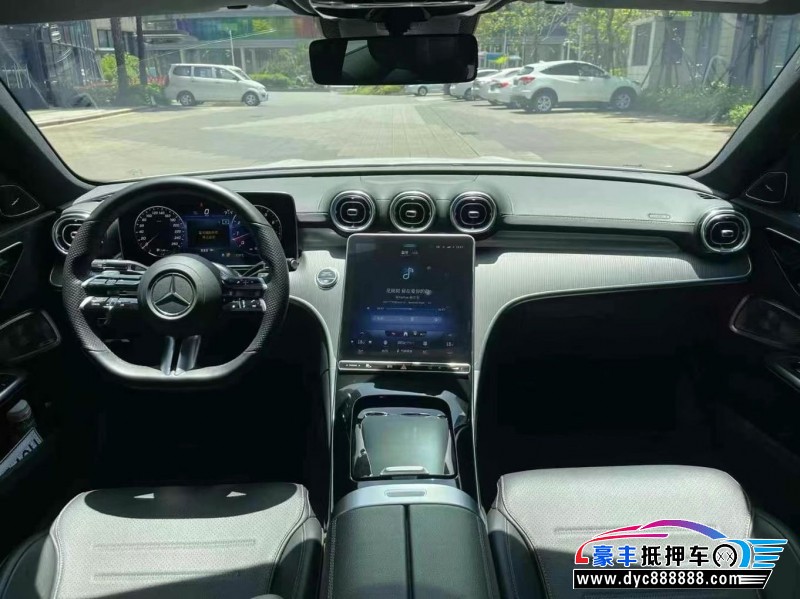 24年奔驰C轿车抵押车出售