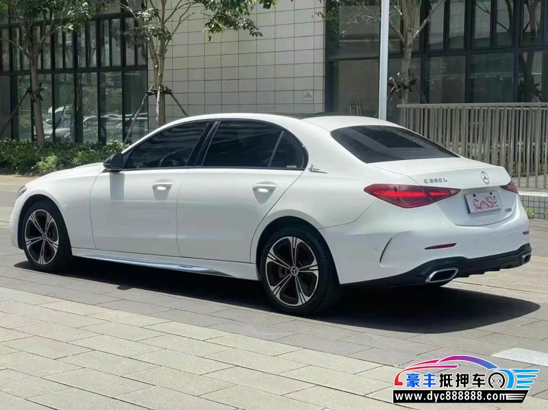 24年奔驰C轿车抵押车出售