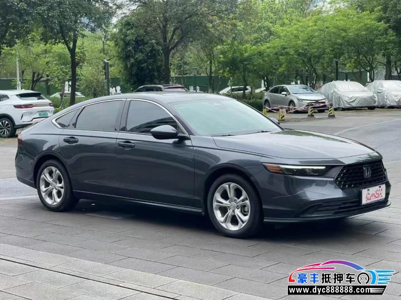 23年本田雅阁轿车抵押车出售