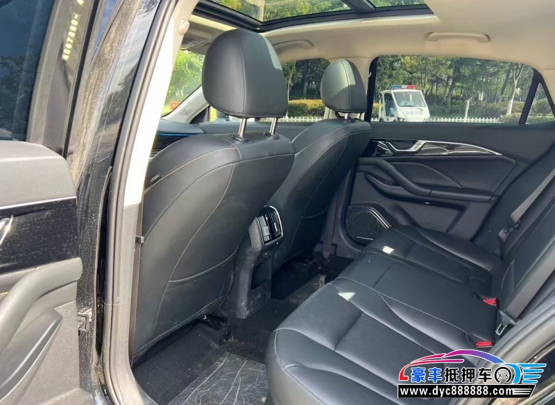 24年奔腾B70轿车抵押车出售