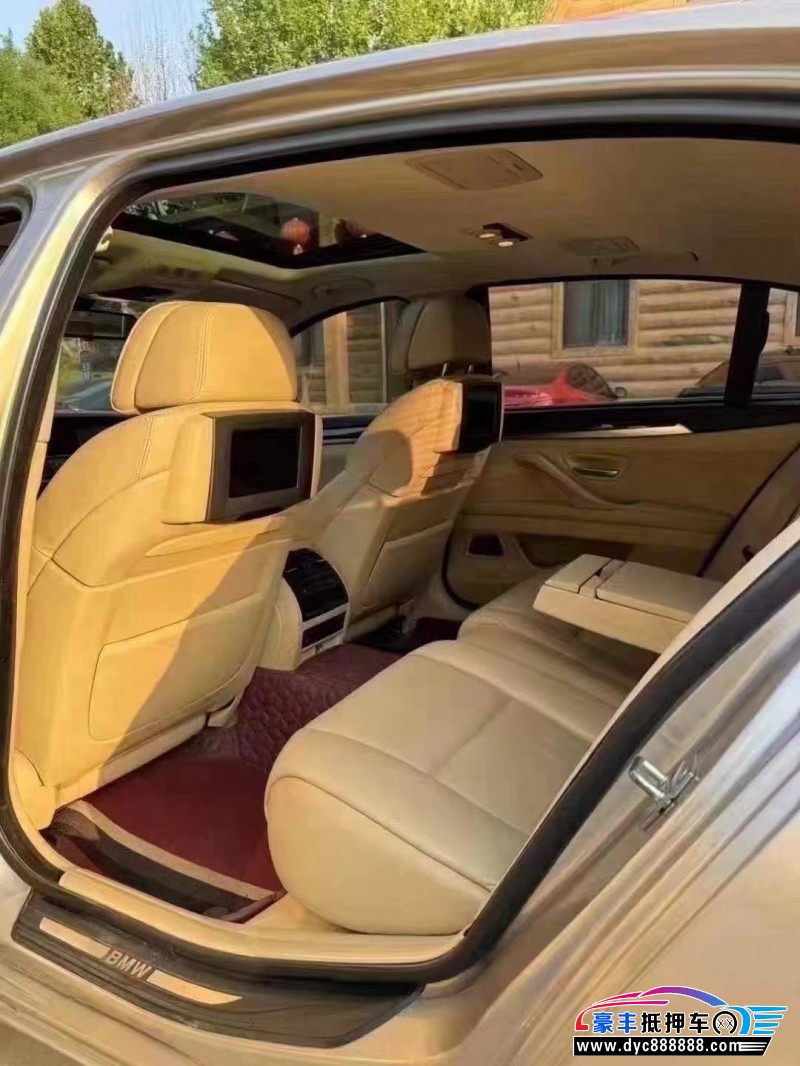 12年宝马5系轿车抵押车出售