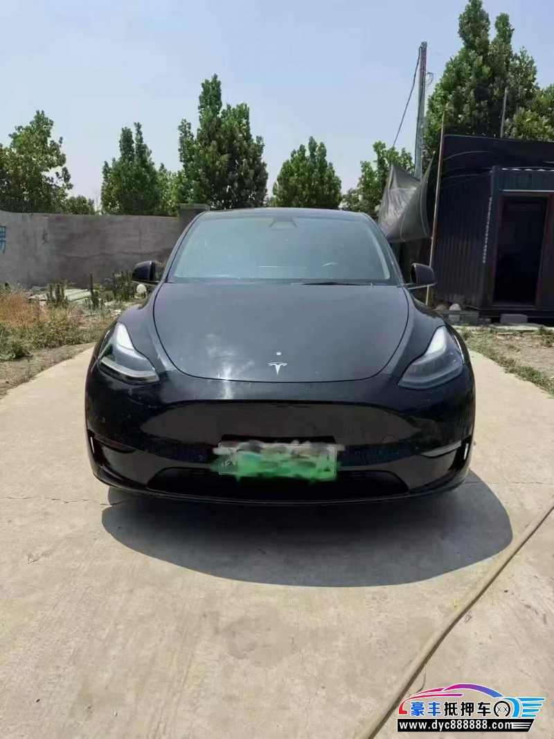 抵押车出售22年特斯拉Model Y轿车