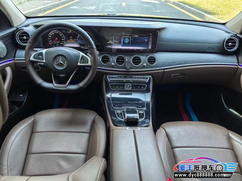 17年奔驰E轿车抵押车出售