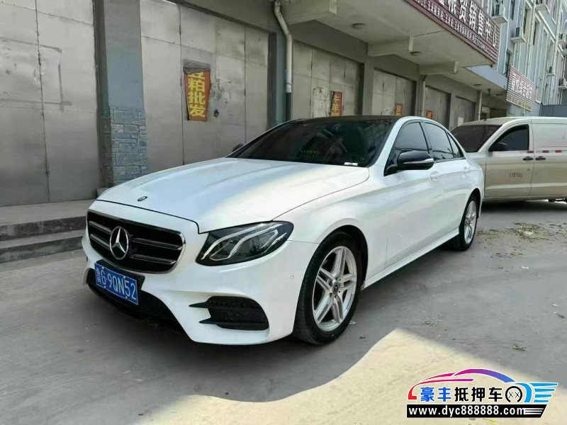 17年奔驰E轿车抵押车出售