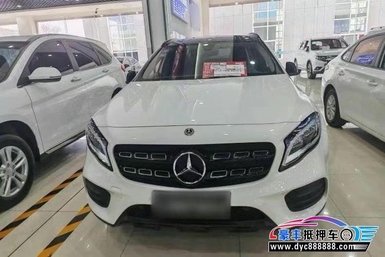 19年奔驰GLA轿车抵押车出售