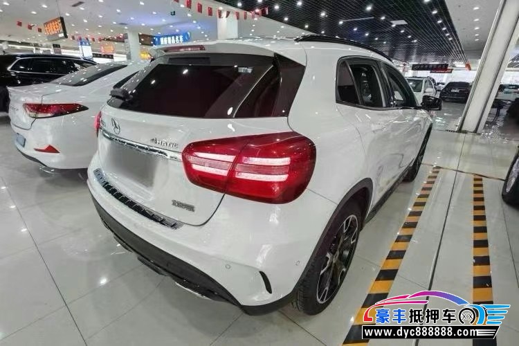 19年奔驰GLA轿车抵押车出售