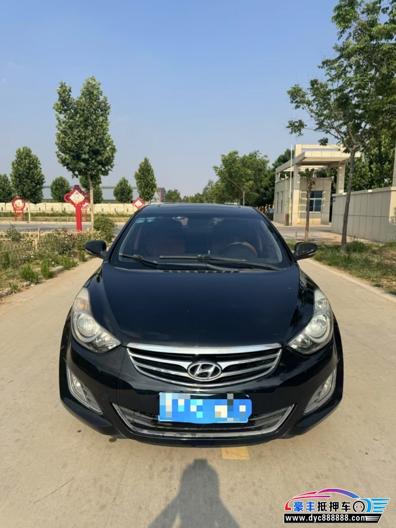 抵押车出售14年现代朗动轿车