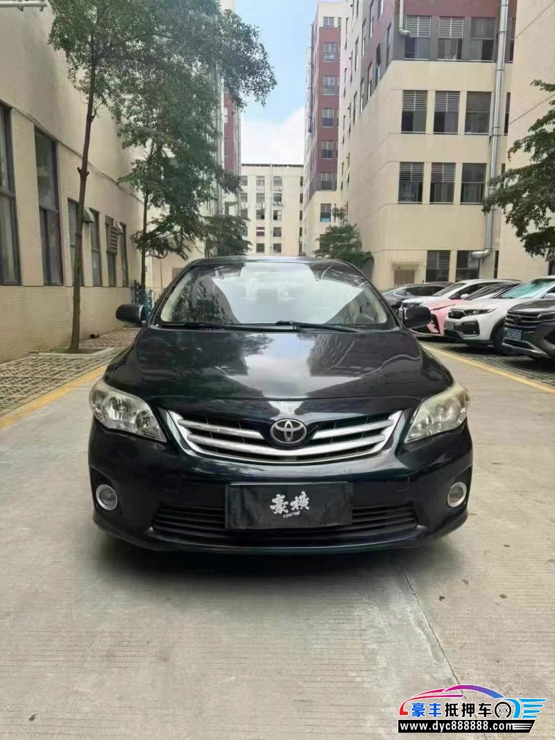 12年丰田卡罗拉轿车