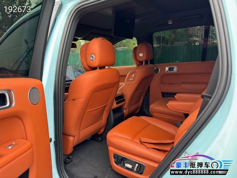 23年理想L8轿车抵押车出售