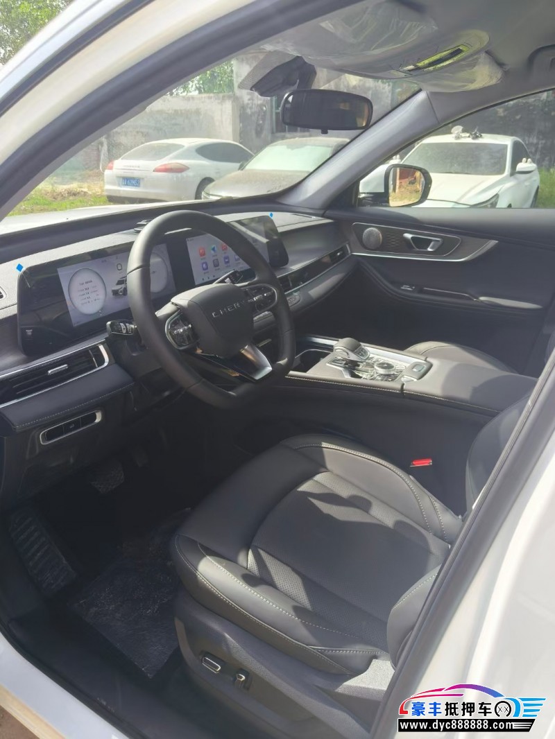 25年奇瑞瑞虎8轿车抵押车出售