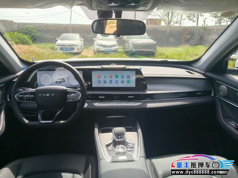 25年奇瑞瑞虎8轿车抵押车出售