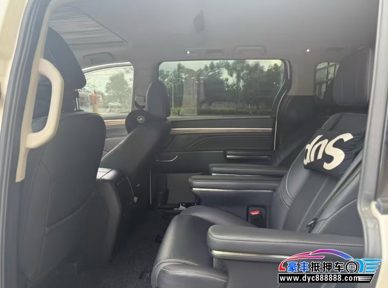 22年传祺M8轿车抵押车出售