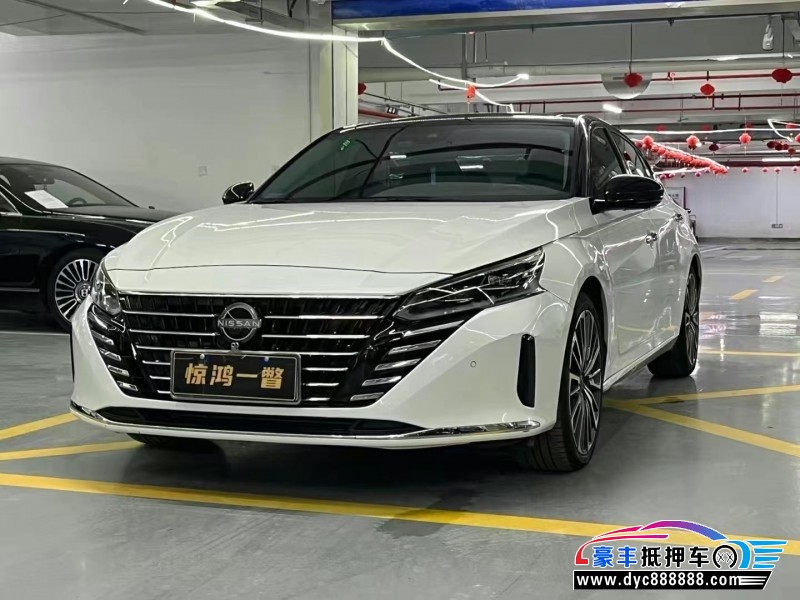 23年日产天籁轿车抵押车出售