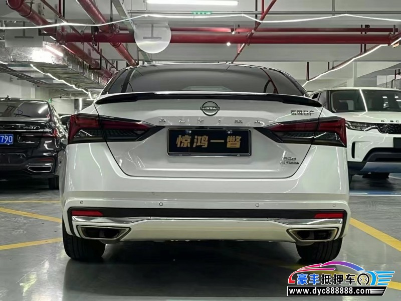 23年日产天籁轿车抵押车出售