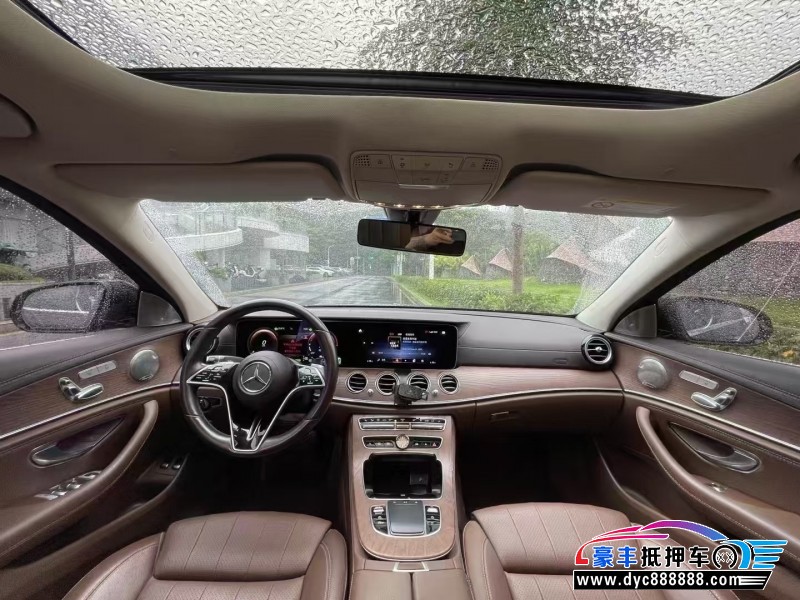 22年奔驰E轿车抵押车出售