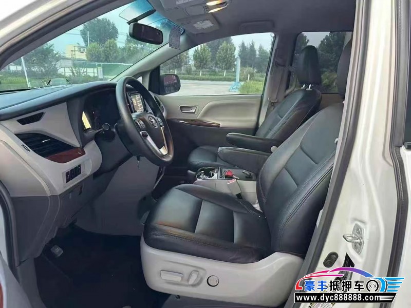 18年丰田塞纳MPV抵押车出售