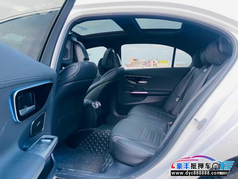 24年奔驰C轿车抵押车出售