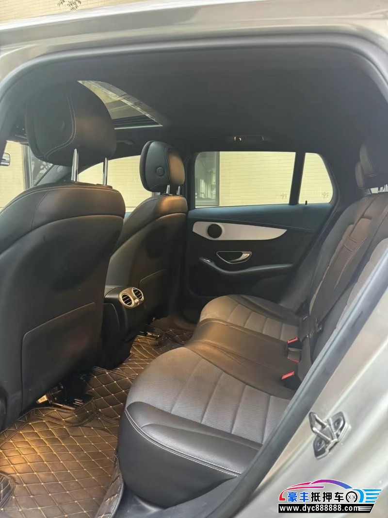 22年奔驰EQC轿车抵押车出售