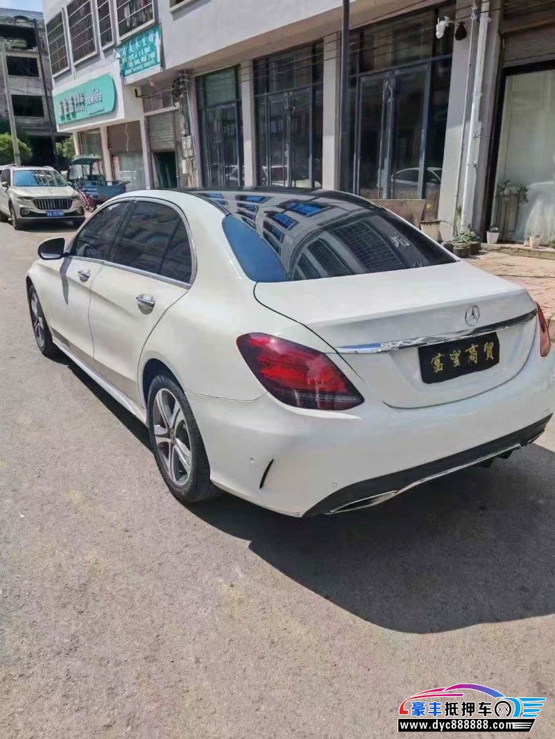 20年奔驰C轿车抵押车出售