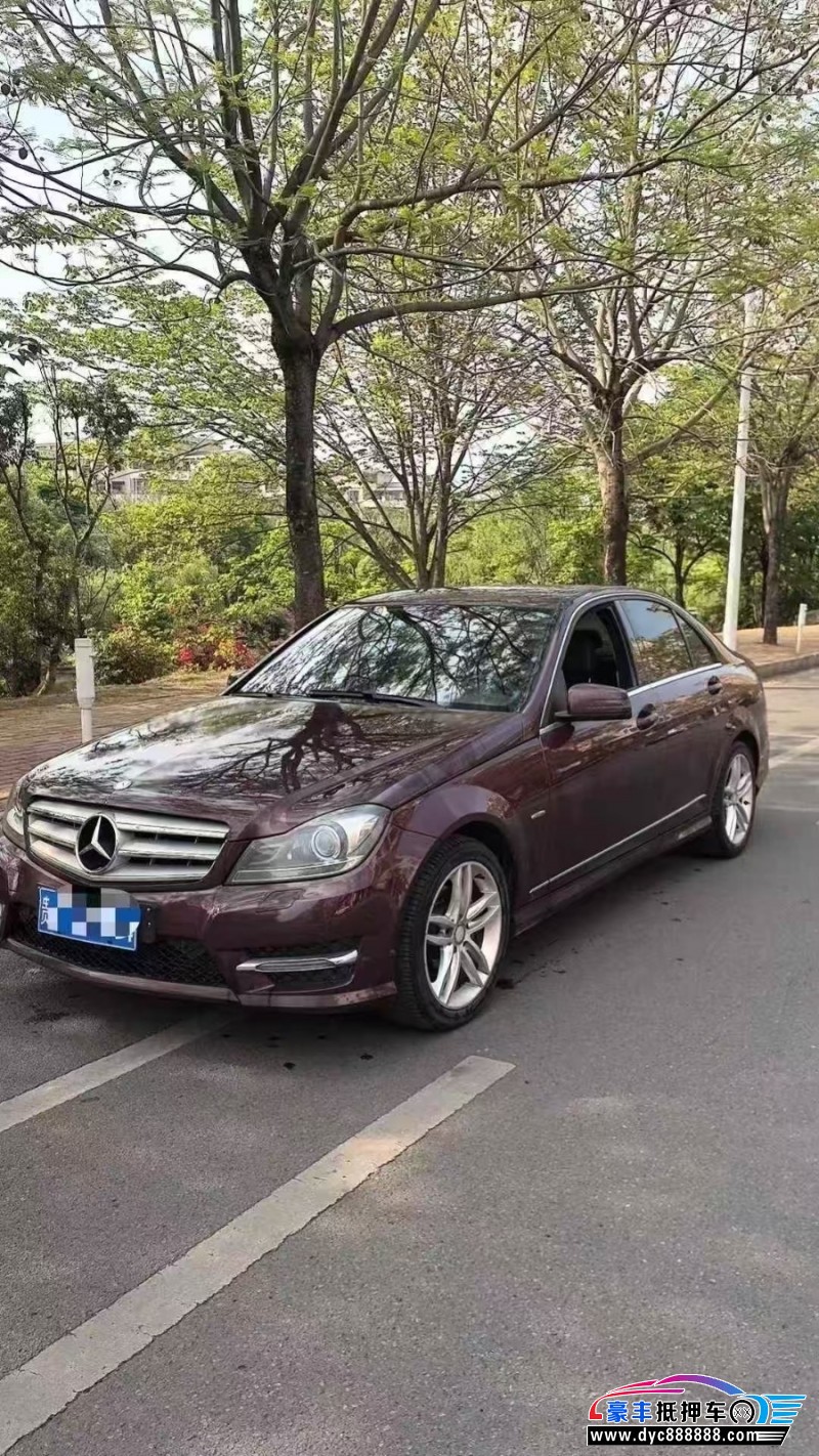 14年奔驰C轿车抵押车出售