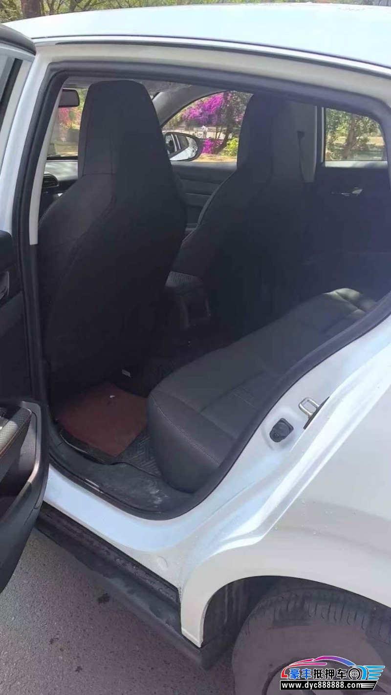 24年东风风神奕炫轿车抵押车出售