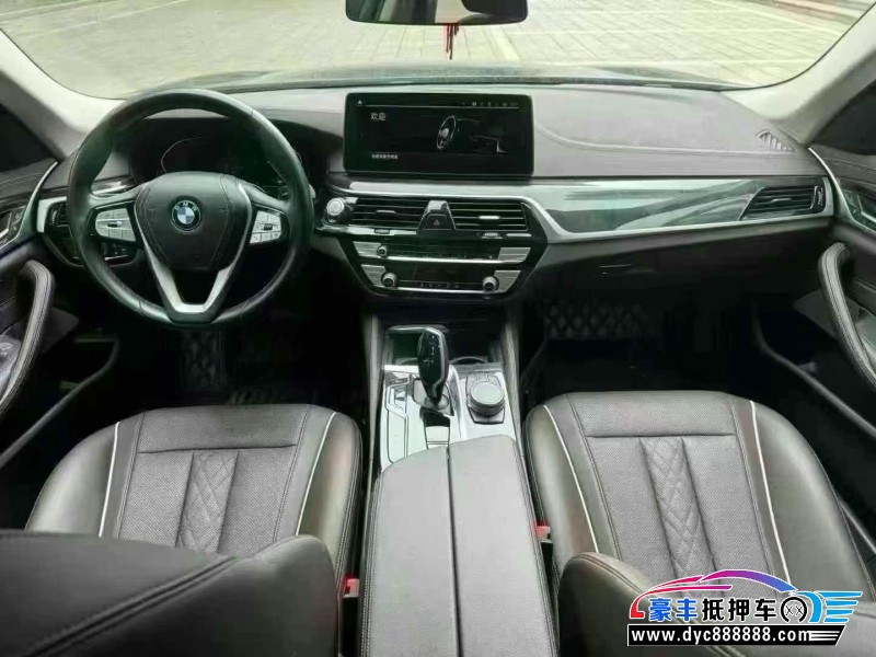 21年宝马5系轿车抵押车出售