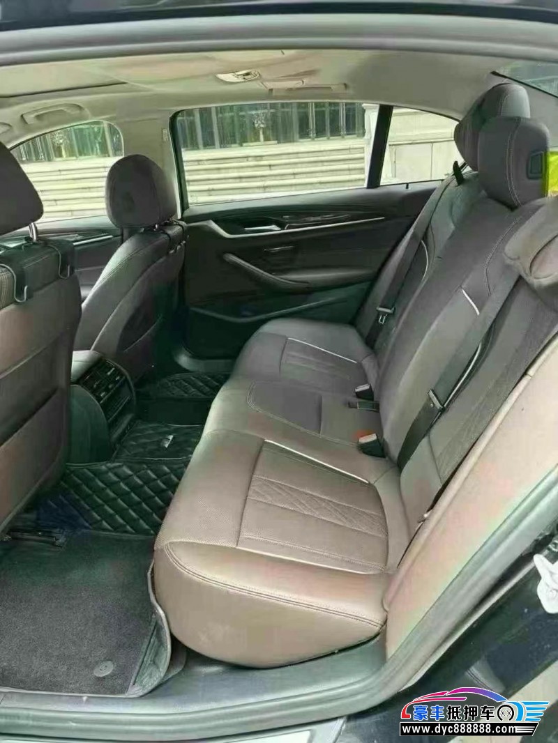 21年宝马5系轿车抵押车出售