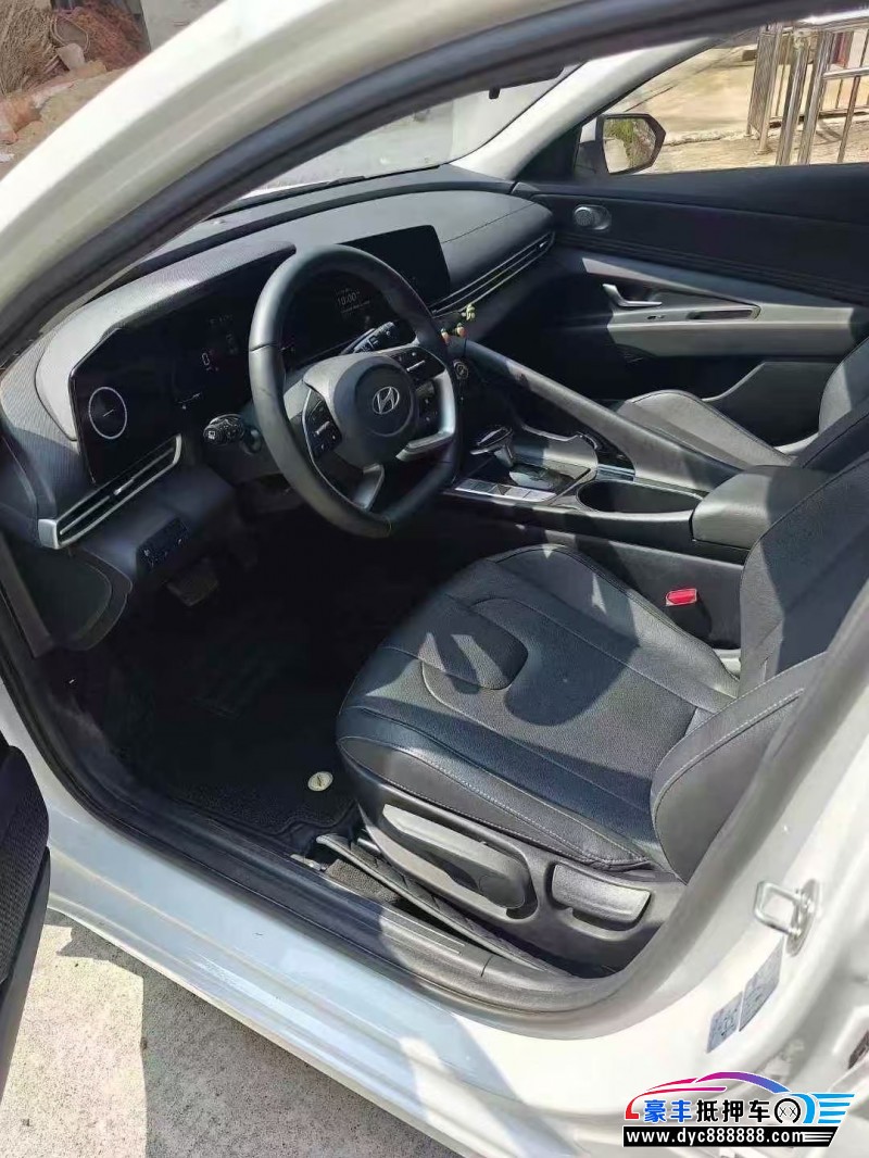 24年现代伊兰特轿车抵押车出售