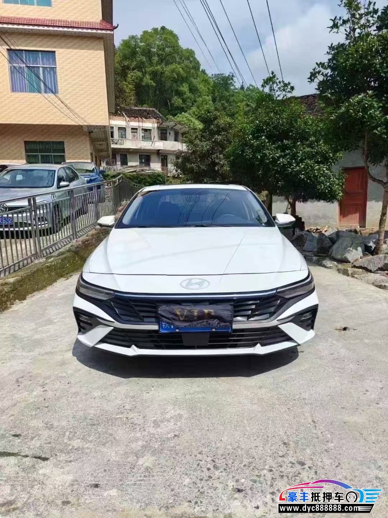 24年现代伊兰特轿车抵押车出售