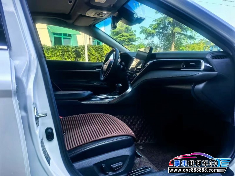 21年丰田凯美瑞轿车抵押车出售