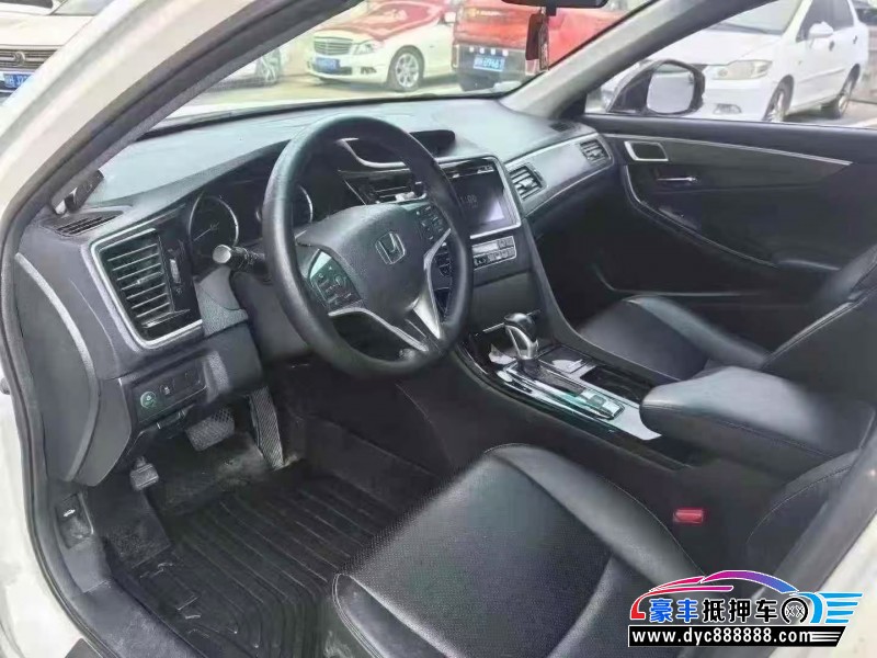 17年本田思铂睿轿车抵押车出售