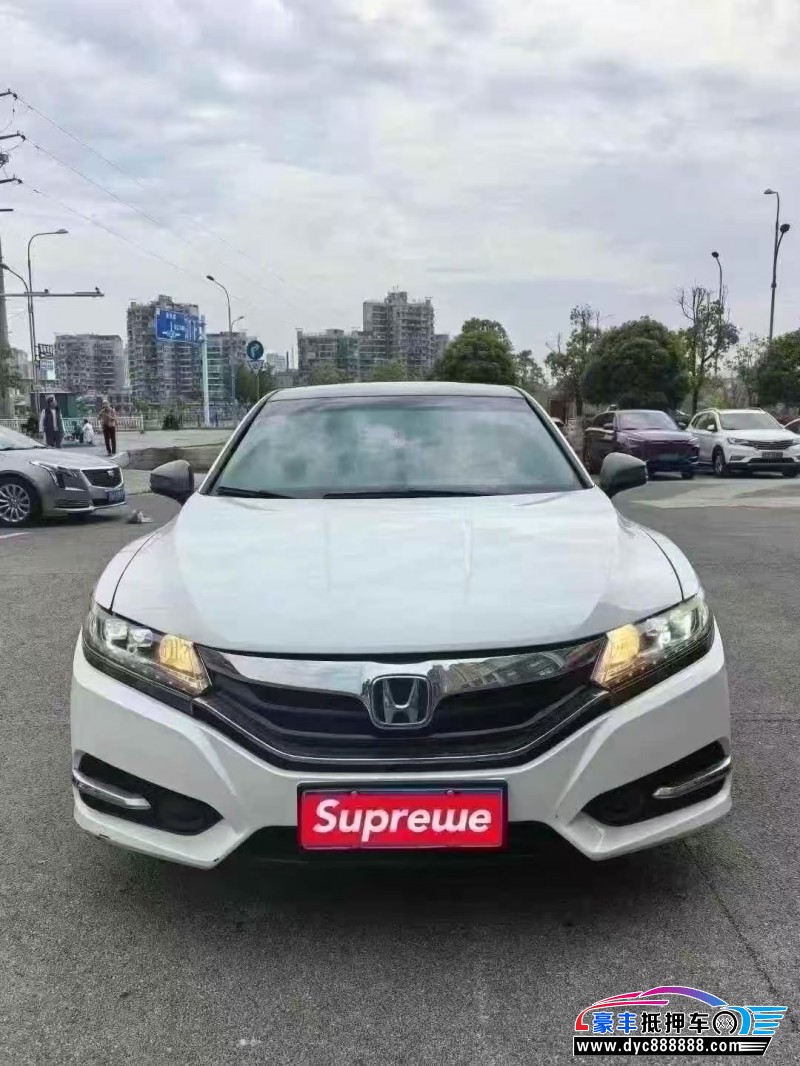 17年本田思铂睿轿车抵押车出售