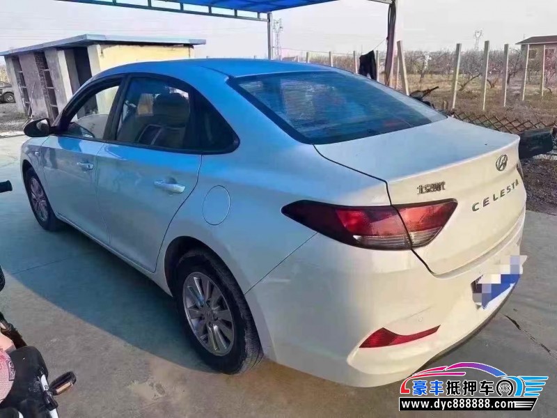 21年现代悦动轿车抵押车出售