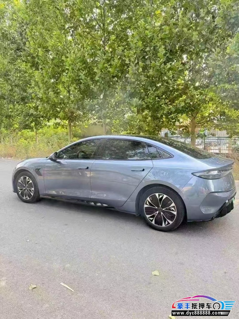 23年比亚迪海豹轿车抵押车出售