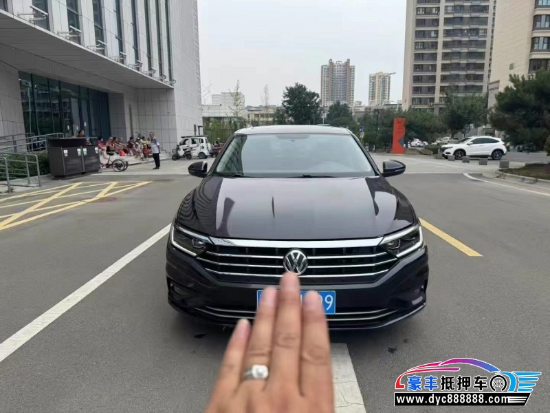 20年大众速腾轿车抵押车出售