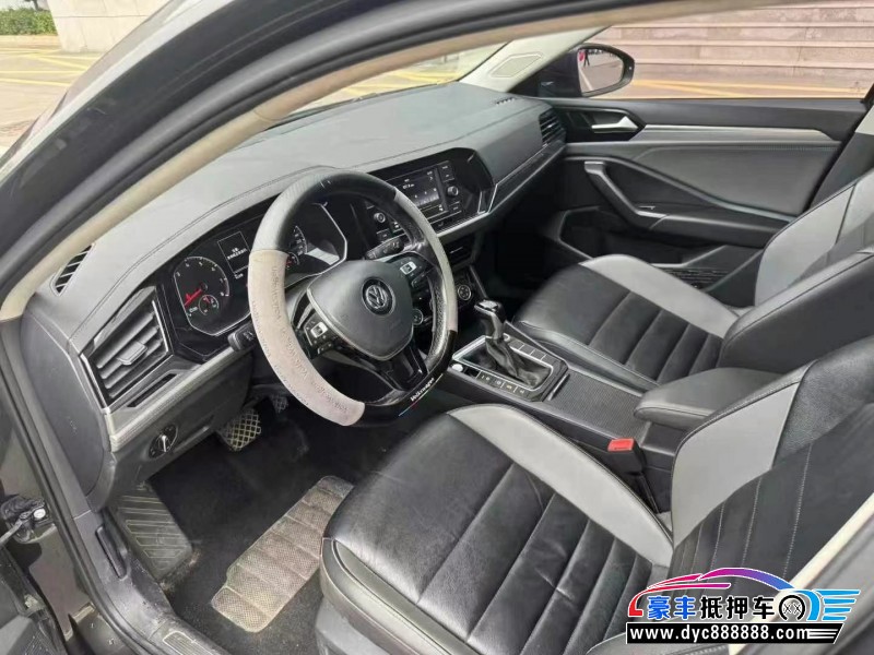 20年大众速腾轿车抵押车出售