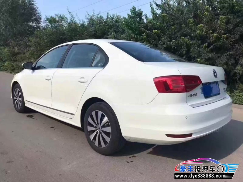 18年大众速腾轿车抵押车出售