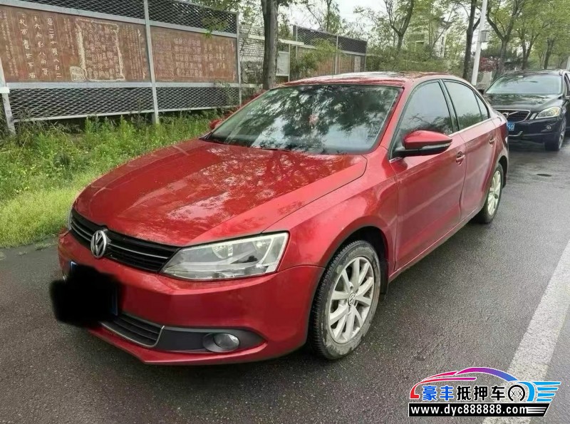 13年大众速腾轿车抵押车出售