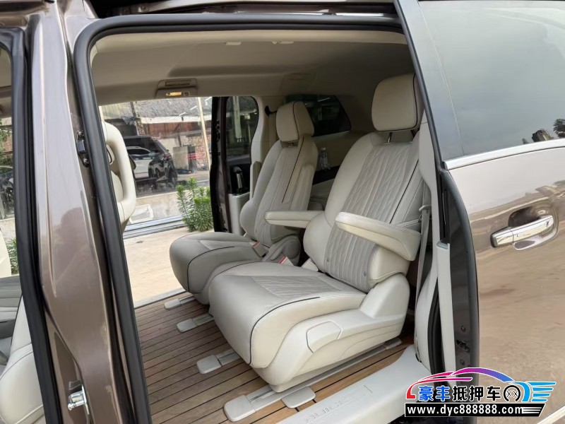 21年别克GL8轿车抵押车出售