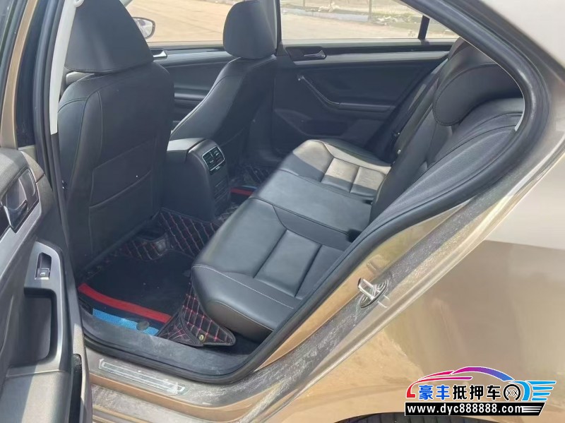 19年大众速腾轿车抵押车出售