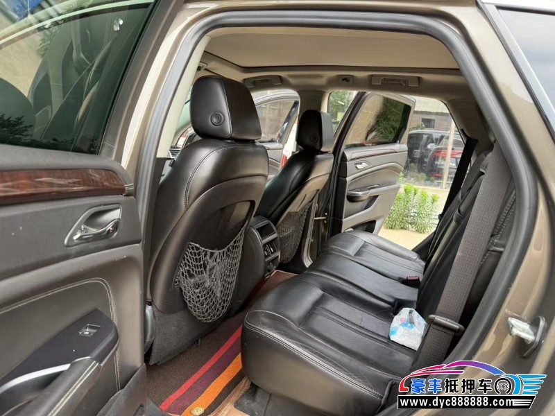 14年凯迪拉克SRX轿车抵押车出售