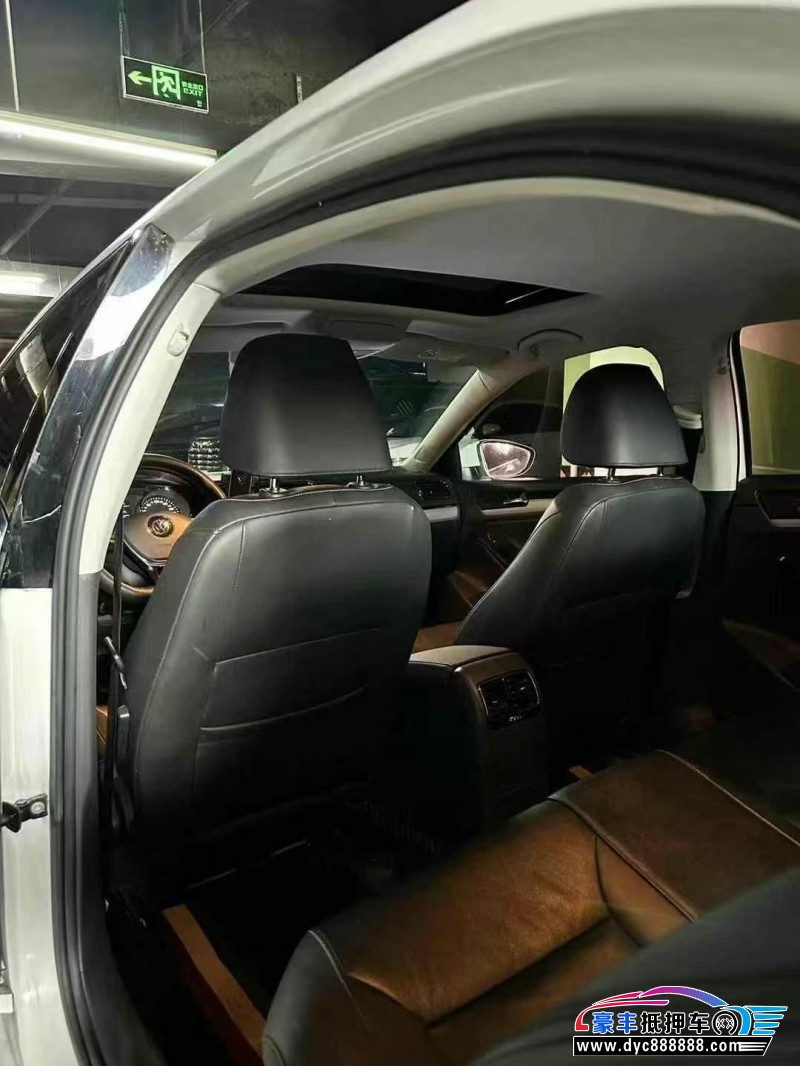 19年大众速腾轿车抵押车出售